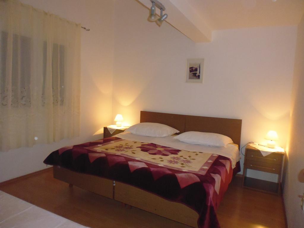Apartments Jadranka Povile Novi Vinodolski Værelse billede