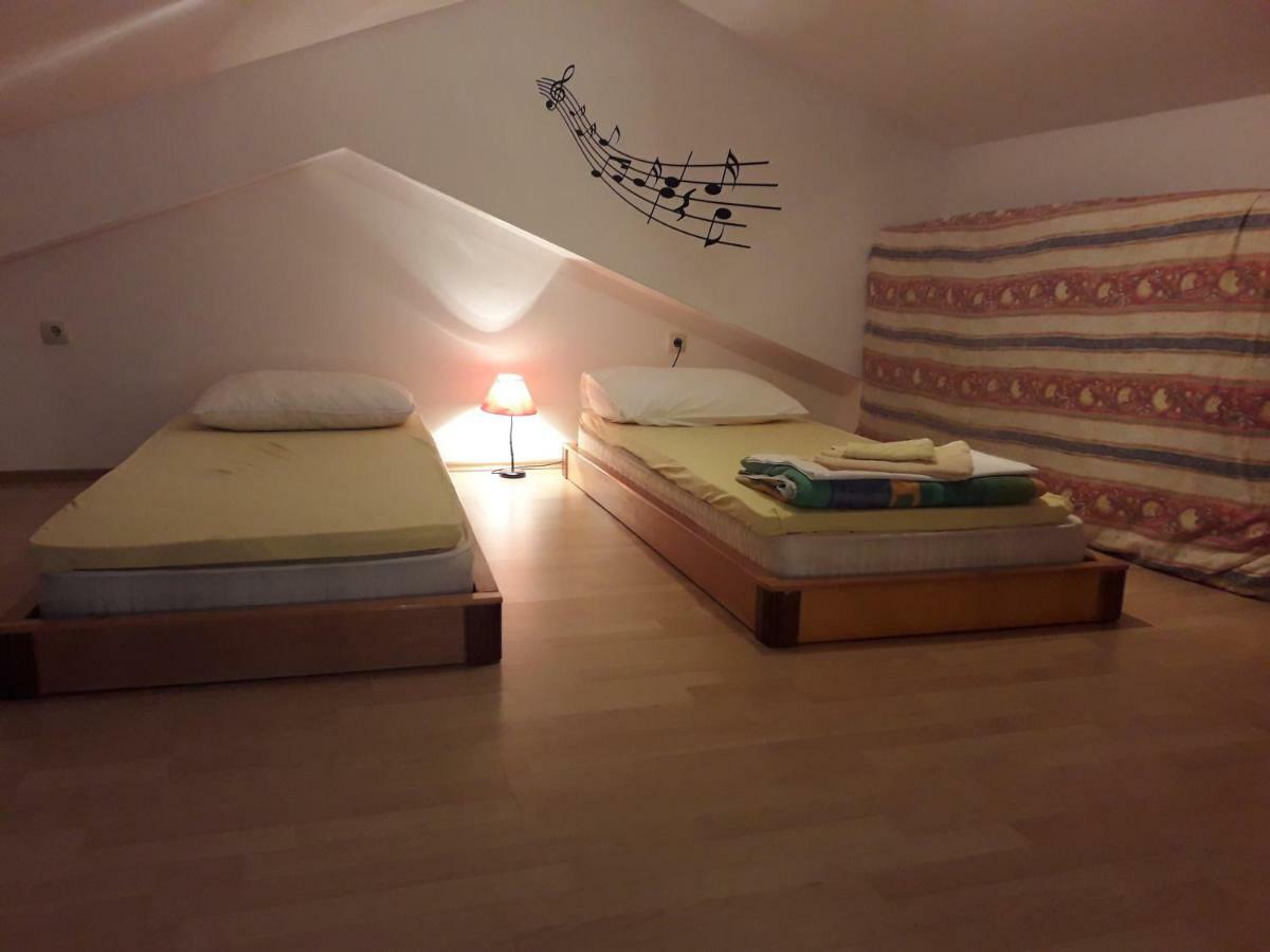 Apartments Jadranka Povile Novi Vinodolski Eksteriør billede
